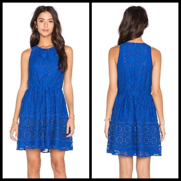 💕GREYLIN💕 Yunis Grommet Lace Fit-And-Flare Dress Medium M NWT - Picture 1 of 16